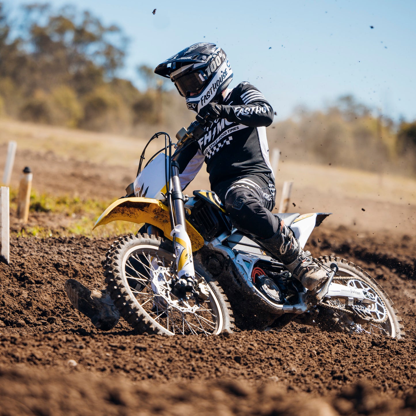 SURRON STORM BEE ENDURO ROAD ELECTRIC DIRT BIKE