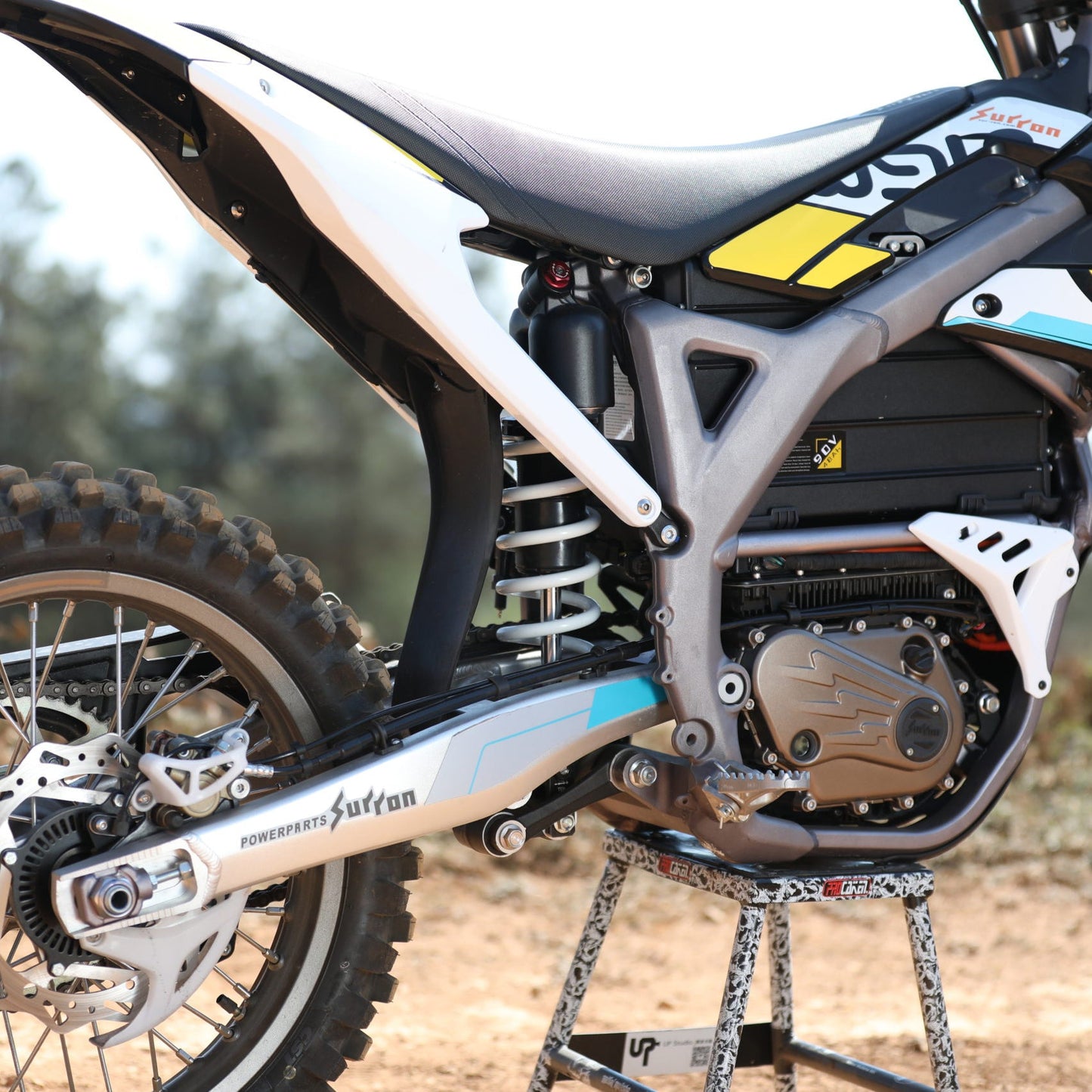 SURRON STORM BEE ENDURO ROAD ELECTRIC DIRT BIKE