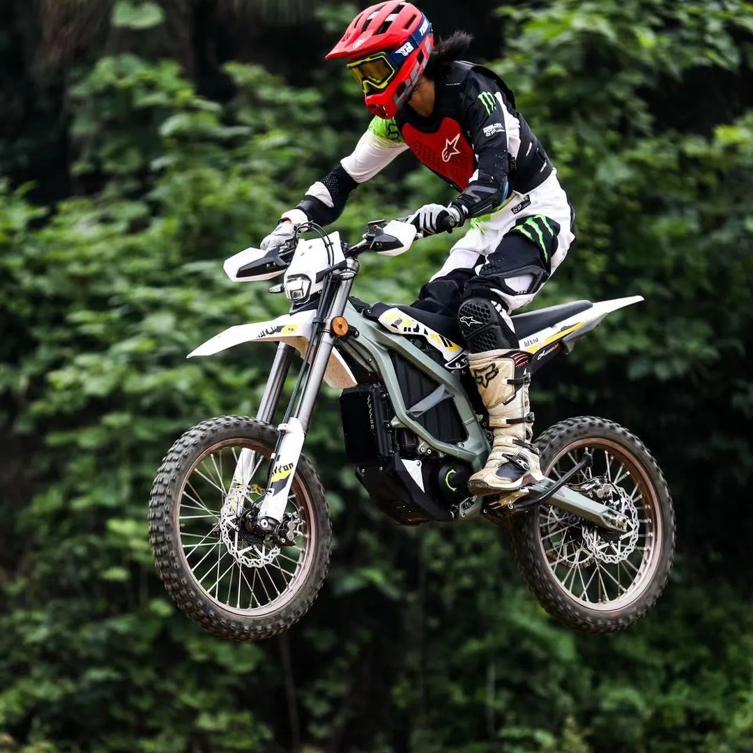 SURRON ULTRA BEE MX ELECTRIC DIRT BIKE