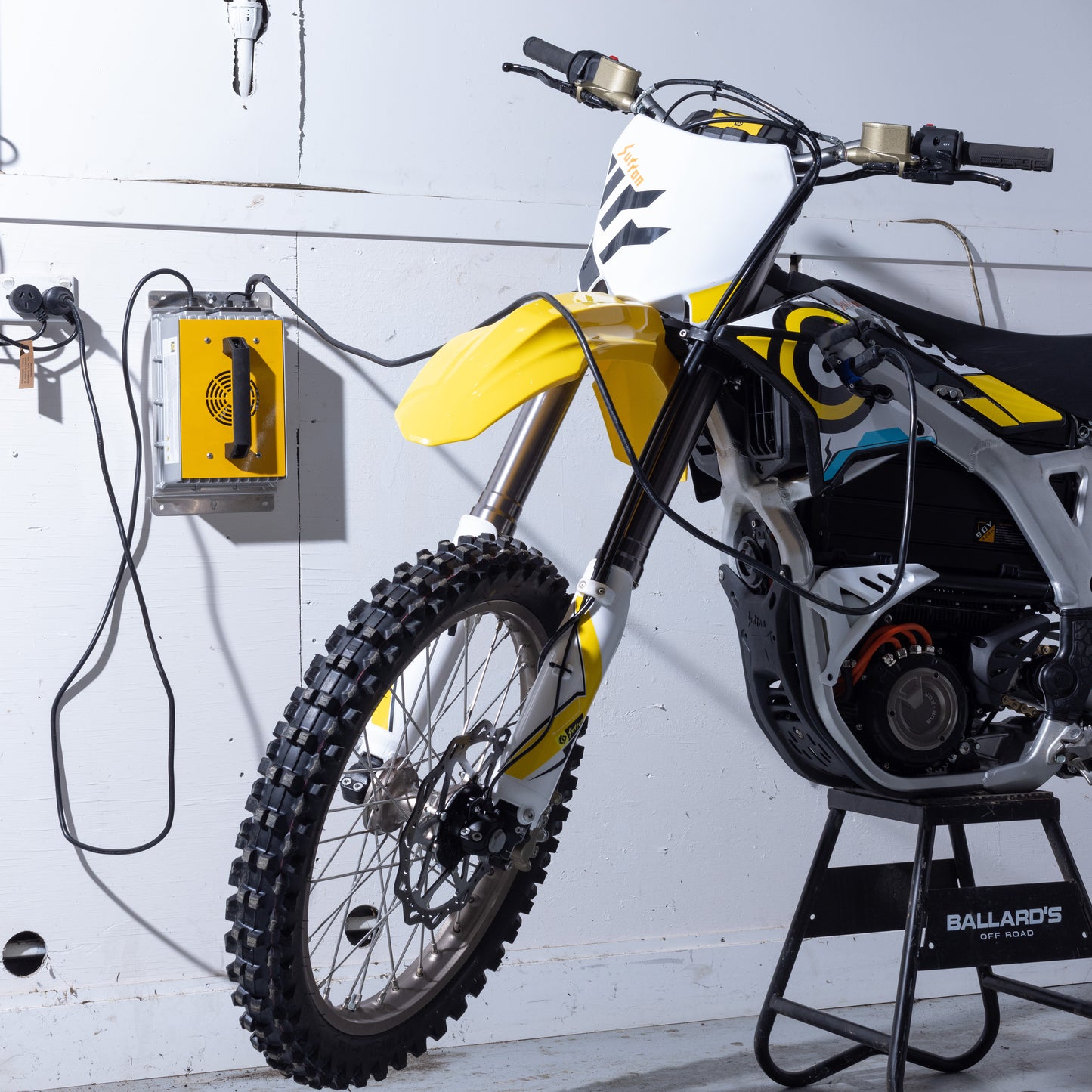 SURRON STORM BEE ENDURO ROAD ELECTRIC DIRT BIKE