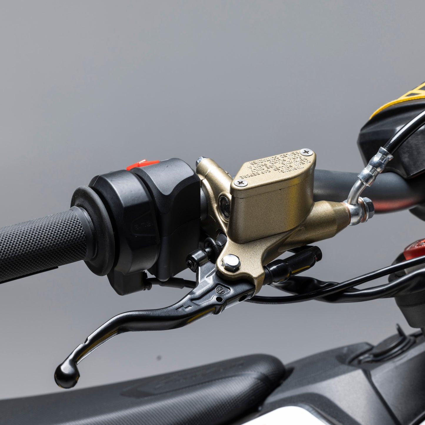 SURRON STORM BEE MX ELECTRIC DIRT BIKE